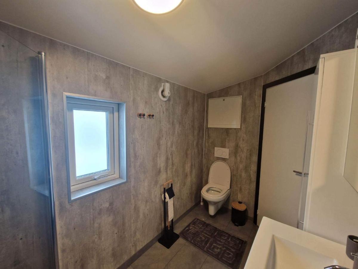 Northern Living 1 Room With Shared Bathroom Tromsø Dış mekan fotoğraf
